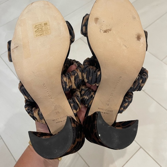 Chloe Gosselin 3 strap leopard block heel - Picture 4 of 5